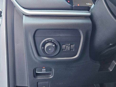 Used 2022 Jeep Grand Cherokee Limited RWD image 19