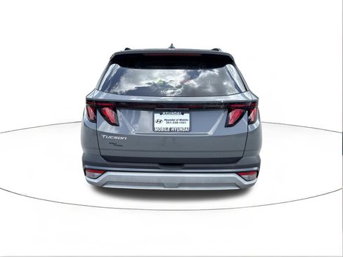 Certified 2025 Hyundai Tucson SEL FWD image 4
