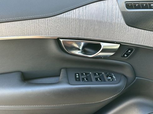 Used 2023 Volvo XC90 B6 Ultimate w/ Protection Package Premier image 15