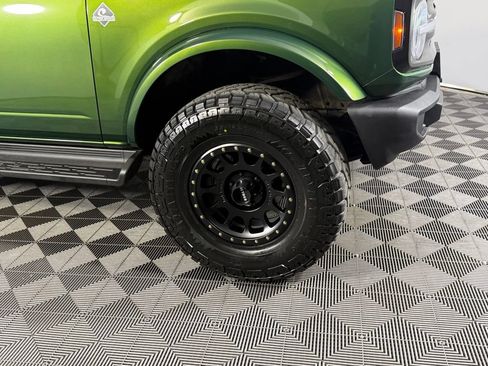 Used 2025 Ford Bronco Outer Banks AWD/4WD image 12
