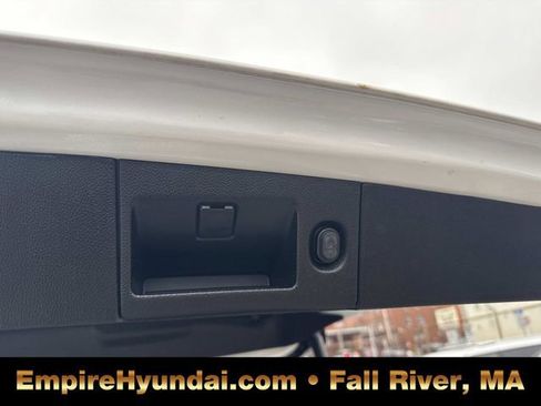 Used 2020 Cadillac Escalade Luxury w/ LPO, Radiant Package image 7