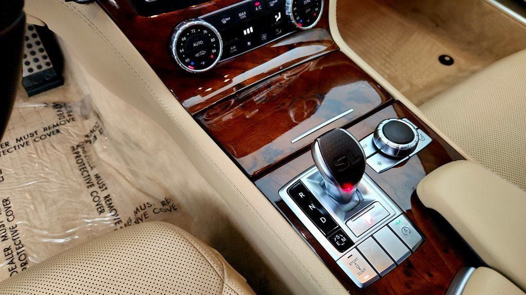 Used 2015 Mercedes-Benz SL 400 image 16