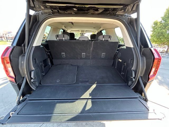 Used 2025 Ford Expedition Active AWD/4WD image 29