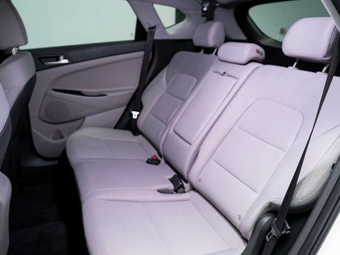 Used 2021 Hyundai Tucson Value FWD image 14