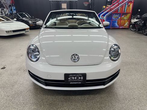 Used 2013 Volkswagen Beetle TDI FWD image 16