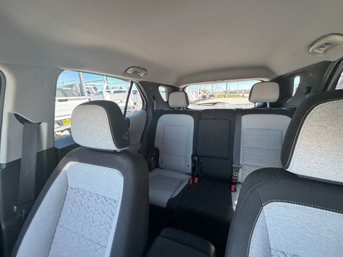 Used 2022 Chevrolet Equinox LS image 17