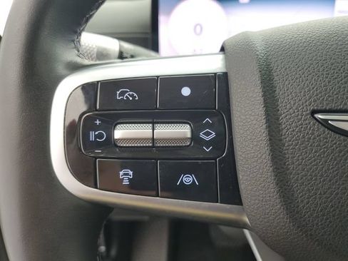 Used 2025 Genesis GV80 2.5T Standard AWD/4WD image 24