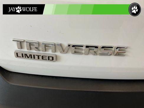 Used 2024 Chevrolet Traverse LT FWD image 26