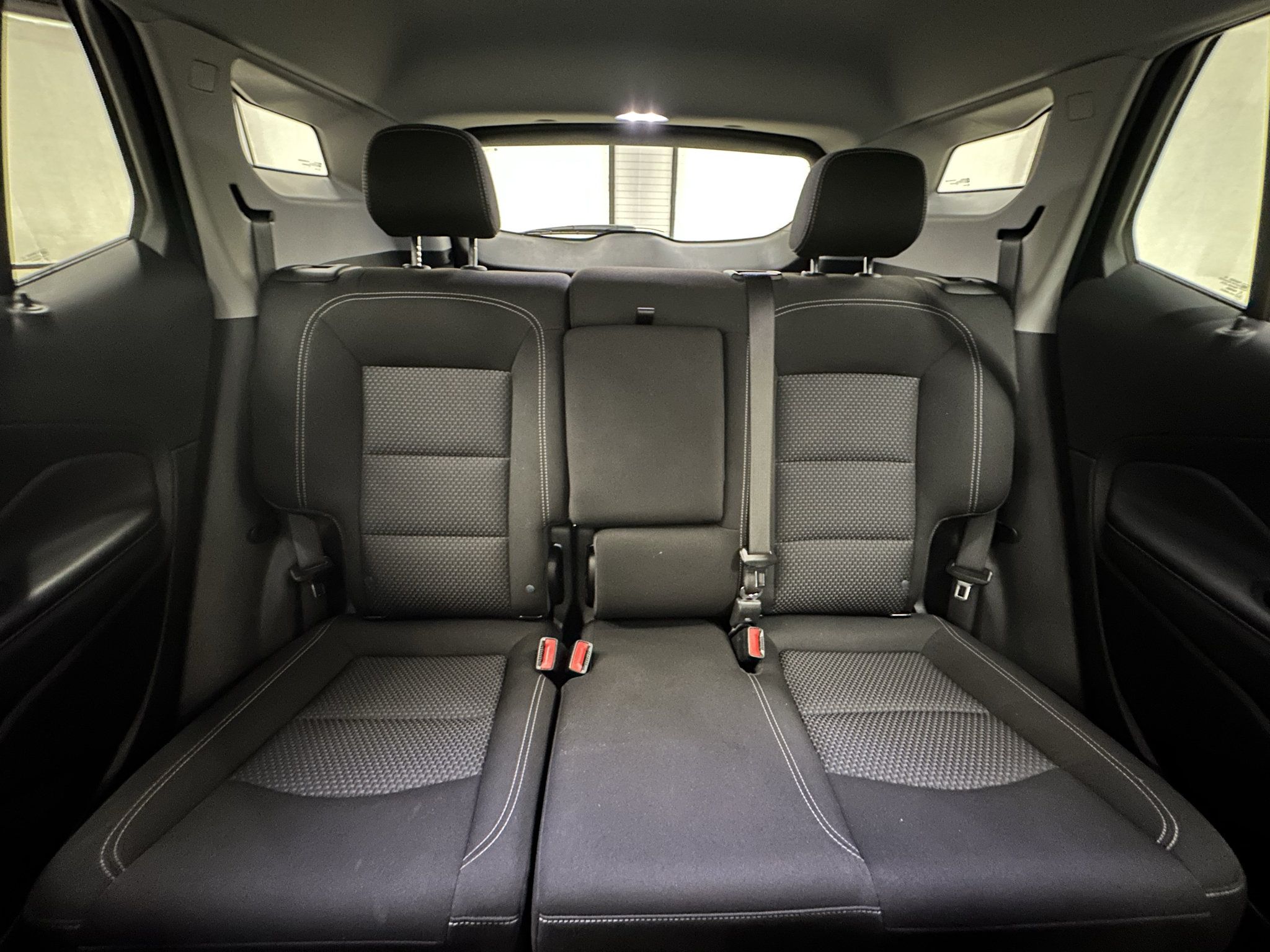 Used 2024 GMC Terrain SLE w/ Elevation Edition AWD/4WD image 35