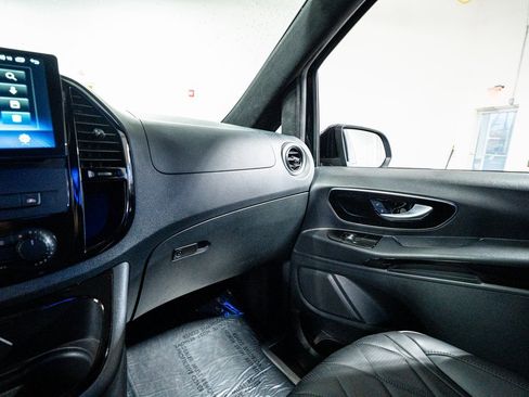 Used 2020 Mercedes-Benz Metris Passenger image 50