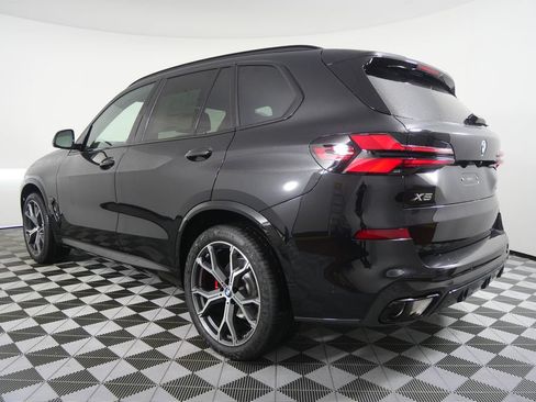 Used 2026 BMW X5 xDrive40i w/ M Sport Package AWD/4WD image 3