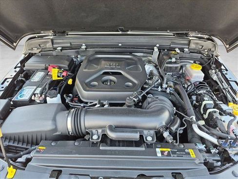 Used 2025 Jeep Wrangler Sport AWD/4WD image 20