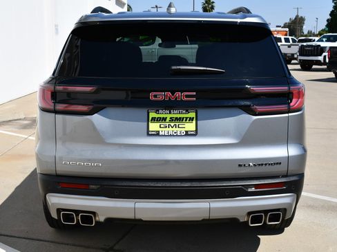 Used 2025 GMC Acadia Elevation FWD image 7