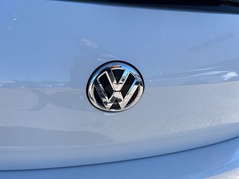 Used 2016 Volkswagen GTI S image 40