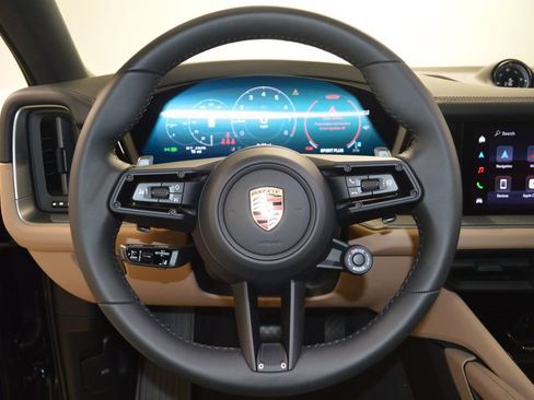 New 2026 Porsche Cayenne Coupe AWD/4WD image 20