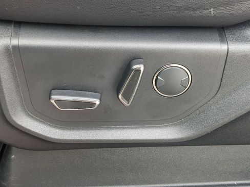 Used 2018 Ford F150 Raptor w/ Equipment Group 802A Luxury image 23