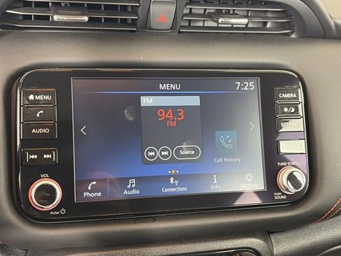 Certified 2021 Nissan Kicks SR w/ SR Premium Package image 18