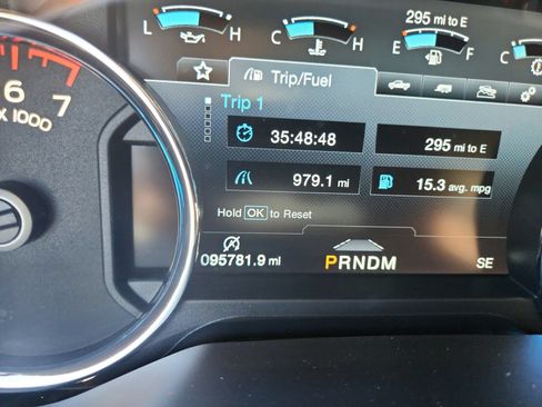 Used 2017 Ford F150 Lariat w/ Equipment Group 502A Luxury AWD/4WD image 15