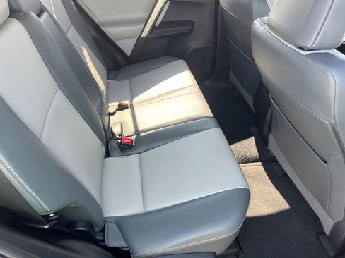 Used 2013 Toyota RAV4 Limited FWD image 18