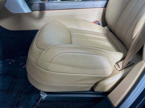 Used 2023 Land Rover Range Rover SE image 22