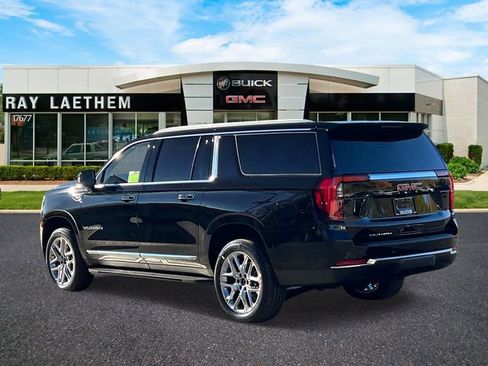 New 2026 GMC Yukon XL Elevation image 3
