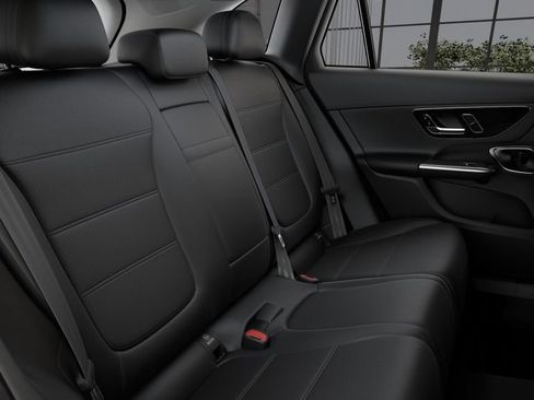 New 2025 Mercedes-Benz GLC 350e 4MATIC image 40