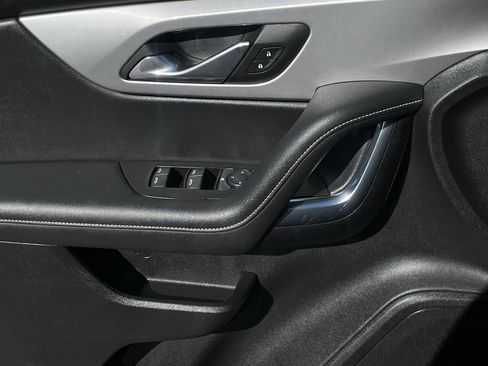 Used 2025 Chevrolet Blazer LT image 20
