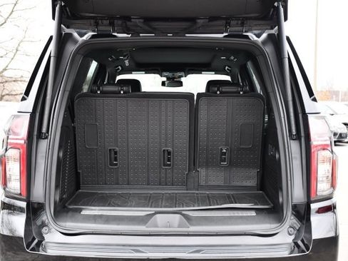 Used 2023 Chevrolet Tahoe Z71 w/ Luxury Package image 32