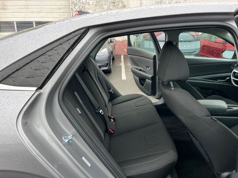 Used 2025 Hyundai Elantra SEL image 26