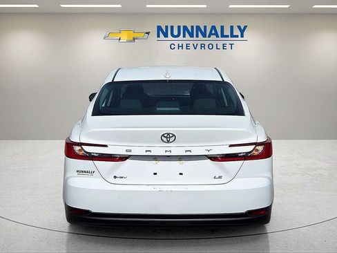 Used 2025 Toyota Camry LE image 4