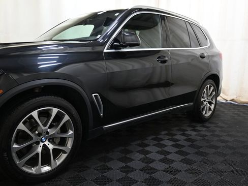 Used 2021 BMW X5 xDrive40i w/ Premium Package AWD/4WD image 11