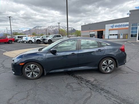 Used 2017 Honda Civic EX-T image 12