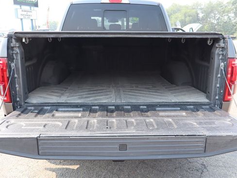 Used 2015 Ford F150 Lariat w/ Equipment Group 502A Luxury AWD/4WD image 7