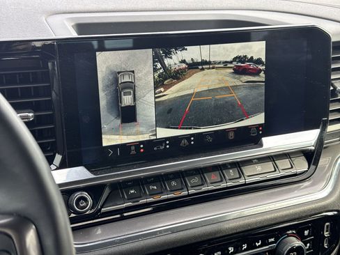 Used 2024 Chevrolet Silverado 1500 High Country w/ High Country Premium Package image 33