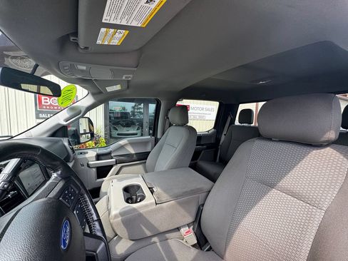 Used 2018 Ford F150 XLT w/ Equipment Group 302A Luxury AWD/4WD image 3