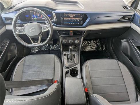 Used 2022 Volkswagen Taos SE image 17