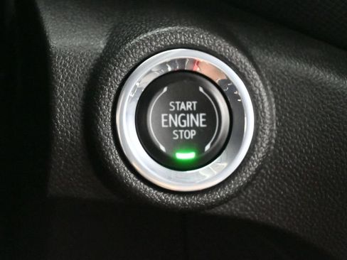 Used 2023 Chevrolet TrailBlazer LT FWD image 27