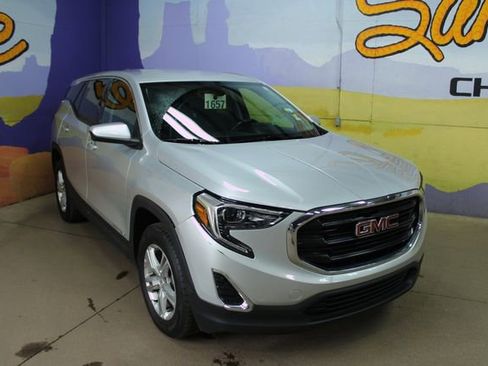 Used 2019 GMC Terrain SLE w/ LPO, Floor Liner Package AWD/4WD image 2