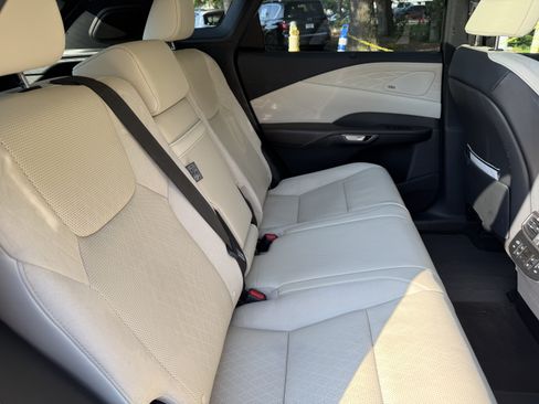 Used 2023 Lexus RX 350 FWD w/ Cold Area Package image 40