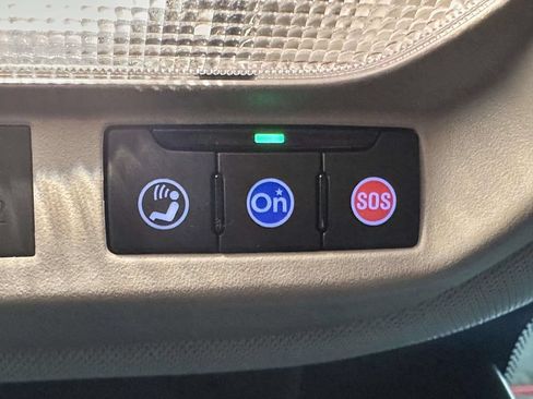 Used 2024 Chevrolet Trax ACTIV FWD image 34
