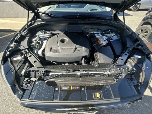 New 2026 Volvo XC60 T8 Ultra w/ Climate Package image 14