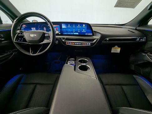 Used 2024 Cadillac Lyriq Luxury w/ LPO, Floor Liner Package image 5