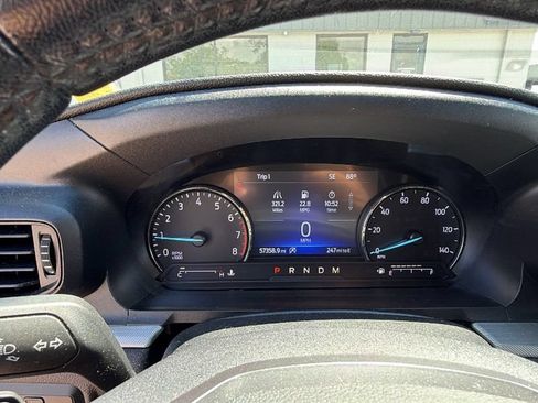Used 2020 Ford Explorer XLT w/ Comfort Package AWD/4WD image 18