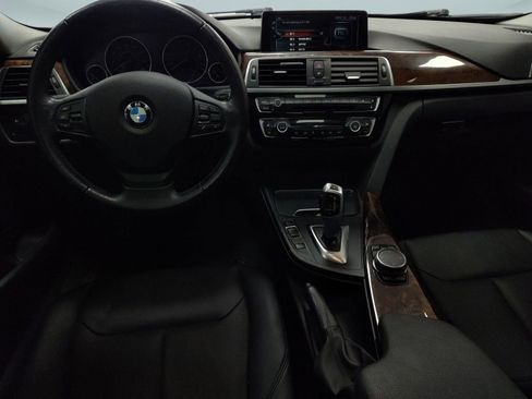 Used 2017 BMW 320i xDrive Sedan image 26