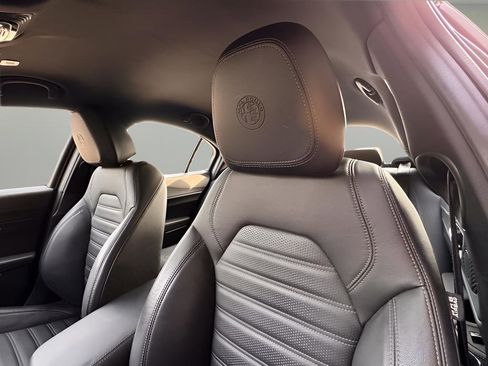 Used 2023 Alfa Romeo Giulia Quadrifoglio w/ Active Assist Plus Package image 22