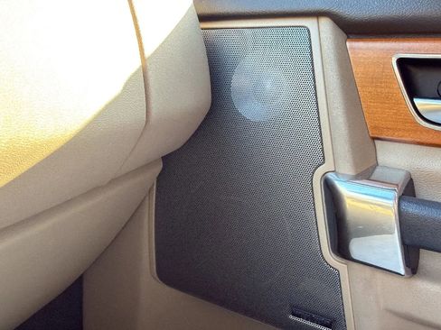 Used 2010 Land Rover LR4 HSE LUX image 21