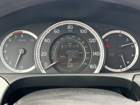 Used 2014 Honda Accord LX image 19