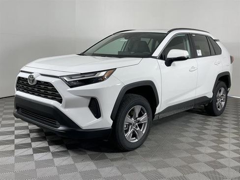 New 2025 Toyota RAV4 XLE image 4