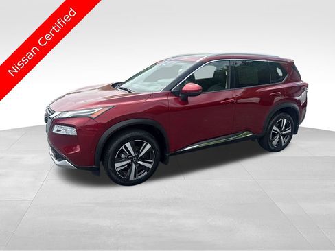Used 2023 Nissan Rogue Platinum FWD image 2