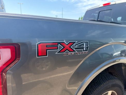 Used 2017 Ford F150 Lariat w/ Equipment Group 502A Luxury AWD/4WD image 9